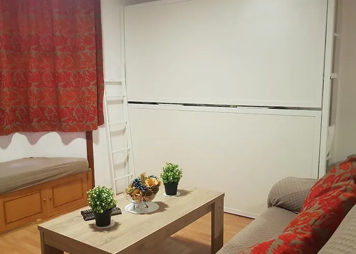 Valles Junto Al Telesilla Reformado 2022 Mobiliario Actualizado *