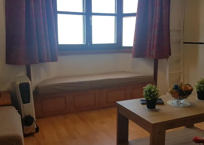 Valles Junto Al Telesilla Reformado 2022 Mobiliario Actualizado