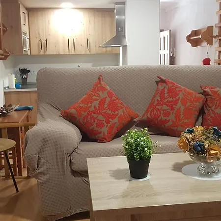 Valles Junto Al Telesilla Reformado 2022 Mobiliario Actualizado * Sierra Nevada